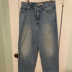 Levi Balloon Leg Jeans - Medium Wash - Size 29